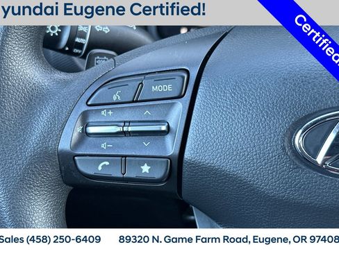 Used 2023 Hyundai Kona SE image 30