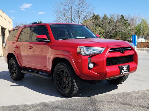 Used 2020 Toyota 4Runner SR5 Premium image 7