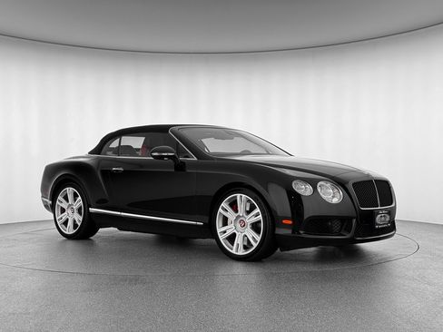 Used 2015 Bentley Continental GT image 1
