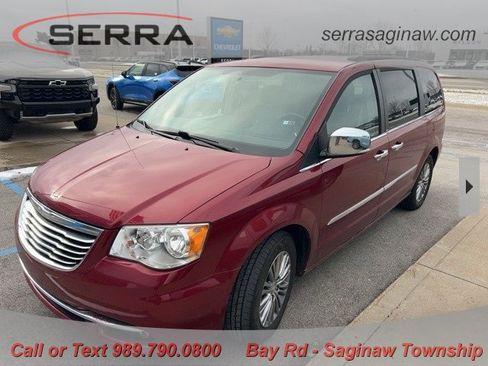 Used 2014 Chrysler Town & Country Touring-L w/ Driver Convenience Group image 1