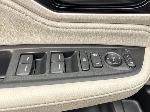 Used 2025 Honda Odyssey Touring image 14