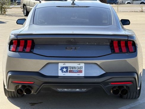 Used 2024 Ford Mustang GT Premium image 7