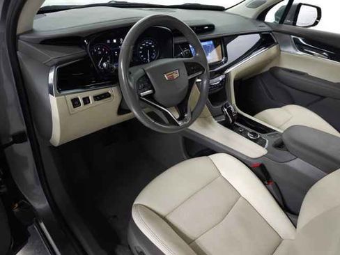 Certified 2023 Cadillac XT6 Premium Luxury w/ Technology Package AWD/4WD image 19