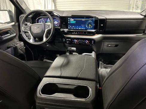 Used 2025 Chevrolet Silverado 1500 RST w/ LPO, Utility Wall Package AWD/4WD image 16