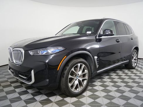 Certified 2025 BMW X5 xDrive40i image 7
