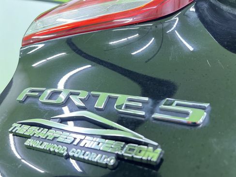 Used 2017 Kia Forte LX FWD image 12