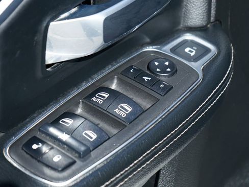 Used 2022 RAM 2500 Laramie AWD/4WD image 17