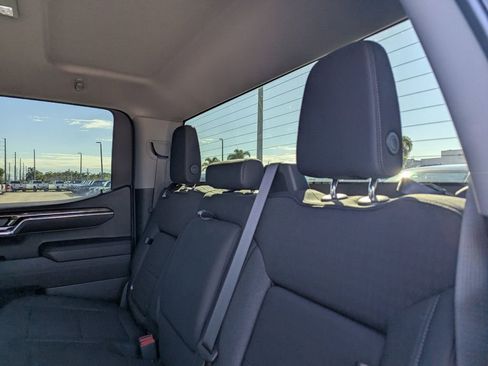 Used 2024 GMC Sierra 1500 Elevation image 16