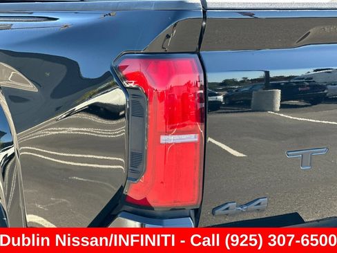 Used 2025 Toyota Tacoma SR5 AWD/4WD image 47