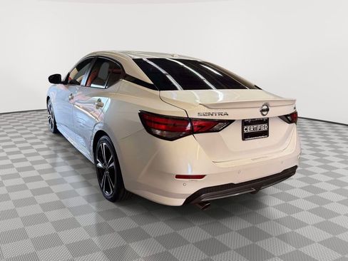 Used 2022 Nissan Sentra SR w/ SR Premium Package FWD image 4