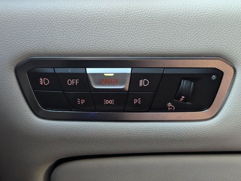 Used 2020 BMW X5 sDrive40i w/ Premium Package RWD image 24