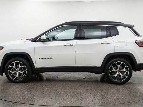Used 2025 Jeep Compass Limited AWD/4WD image 5