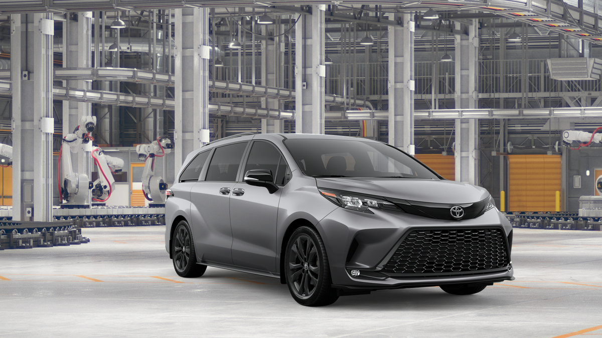 New 2026 Toyota Sienna XSE FWD image 17