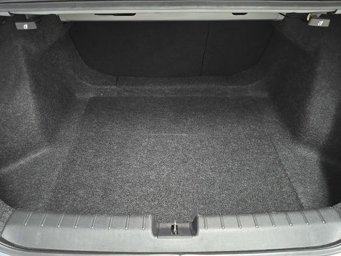 Used 2018 Honda Civic EX-T image 12