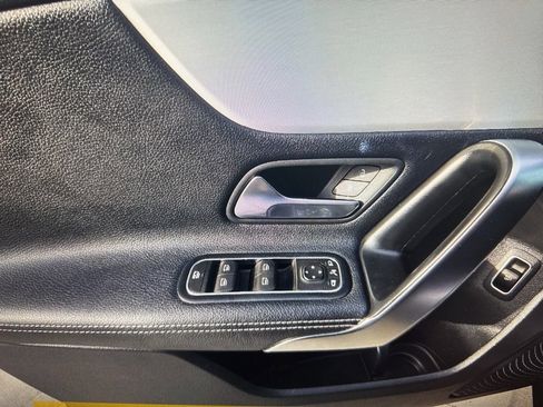Used 2022 Mercedes-Benz A 220 image 12