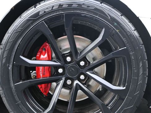 Used 2014 Chevrolet Camaro SS w/ SS Performance Package image 22