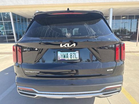 Used 2023 Kia Sorento EX AWD/4WD image 6
