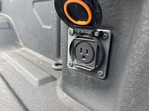 Used 2021 Chevrolet Silverado 3500 LTZ w/ LTZ Convenience Package image 20