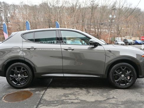 Used 2024 Dodge Hornet R/T Plus w/ Tech Pack Plus w/o Parking image 9