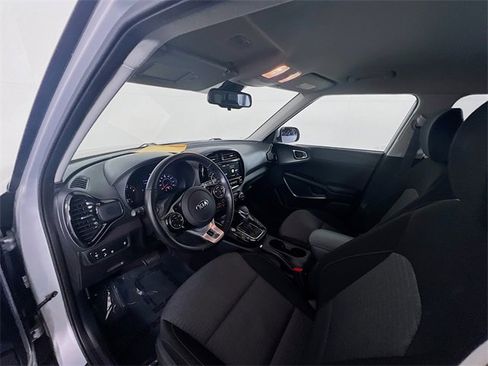 Used 2020 Kia Soul EX image 19