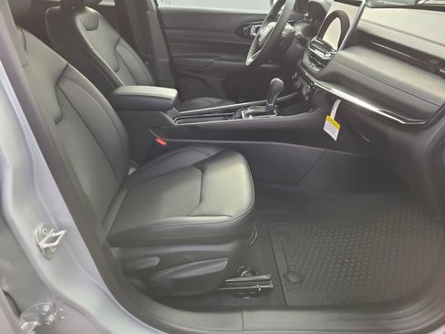 New 2026 Jeep Compass Latitude image 22