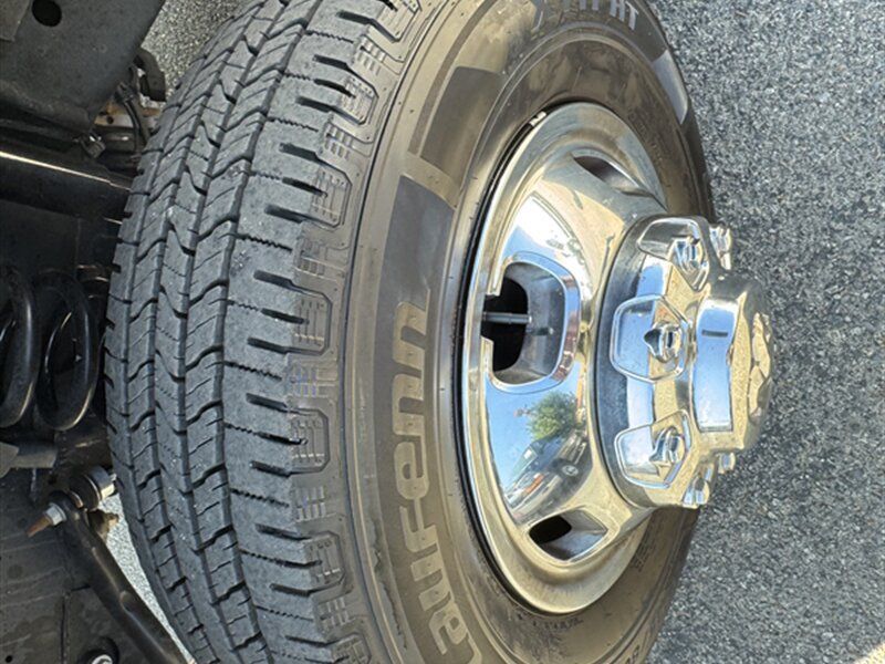 Used 2024 RAM 3500 Big Horn AWD/4WD image 14