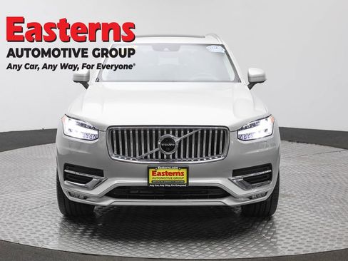 Used 2021 Volvo XC90 T6 Inscription image 2