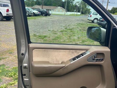 Used 2007 Nissan Pathfinder SE w/ SE Premium Pkg AWD/4WD image 19