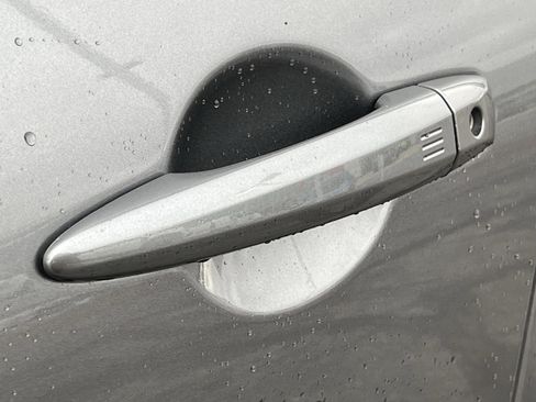 Used 2024 Nissan Pathfinder Rock Creek image 11