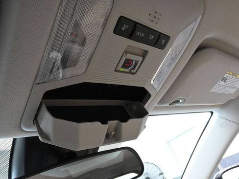 Used 2025 Toyota RAV4 LE FWD image 30