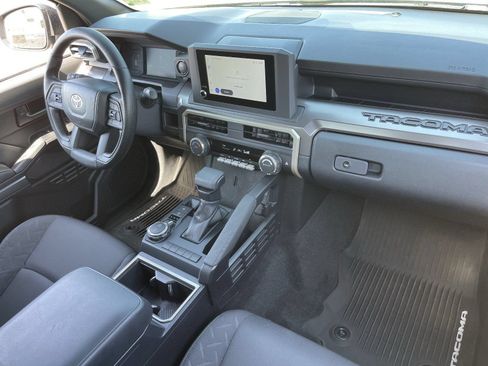 Used 2026 Toyota Tacoma SR5 AWD/4WD image 13