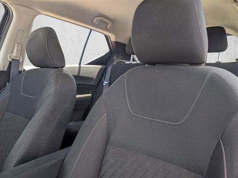 Used 2022 Nissan Kicks S FWD image 18