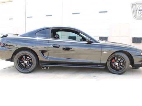 Used 1994 Ford Mustang GT RWD image 30