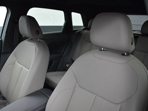 New 2026 Audi Q3 quattro 2.0T AWD/4WD image 9