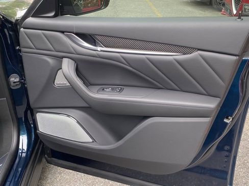 New 2024 Maserati Levante Trofeo image 38