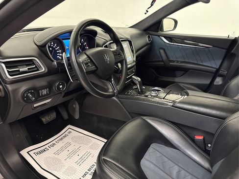 Used 2019 Maserati Ghibli S GranLusso RWD image 27
