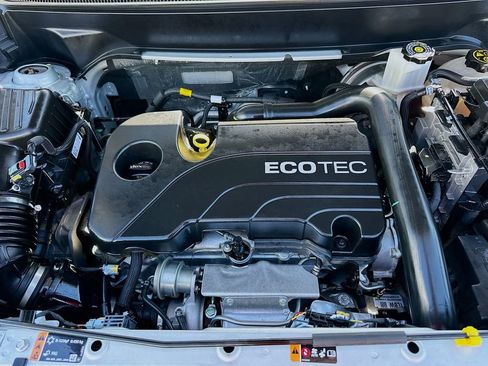 Certified 2022 Chevrolet Equinox LS w/ LS Convenience Package image 28