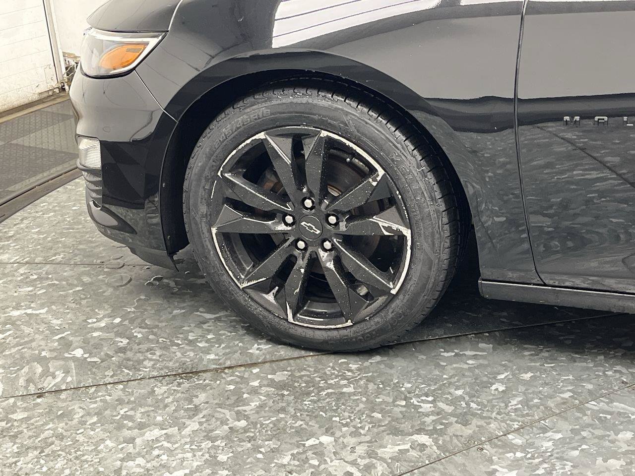 Used 2020 Chevrolet Malibu RS FWD image 28
