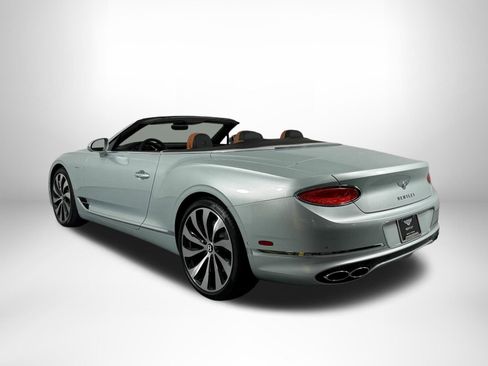 Used 2024 Bentley Continental GT Azure image 3