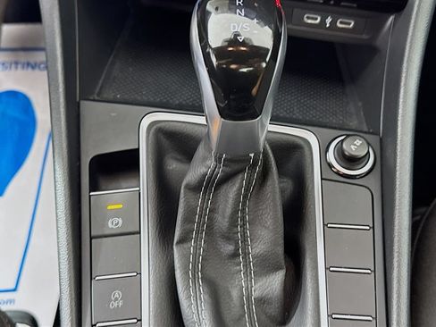 Used 2025 Volkswagen Jetta Sport FWD image 20