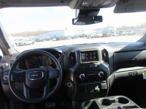 New 2026 GMC Sierra 1500 Pro w/ Pro Value Package image 17