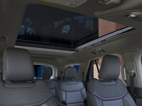 New 2026 Ford Explorer Active w/ Active Comfort Package AWD/4WD image 22