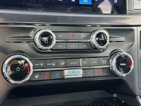 Used 2025 Ford F150 Raptor AWD/4WD image 21