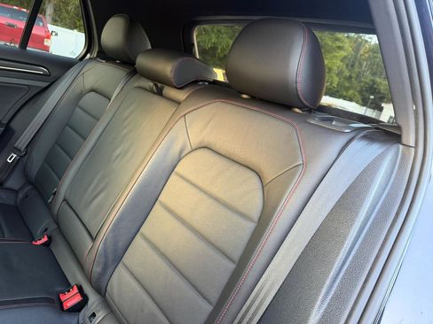 Used 2017 Volkswagen GTI Autobahn image 41