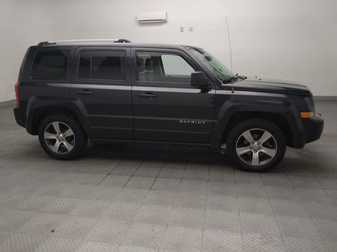 Used 2016 Jeep Patriot High Altitude FWD image 11
