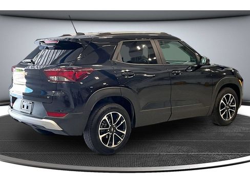 Used 2025 Chevrolet TrailBlazer LT FWD image 17