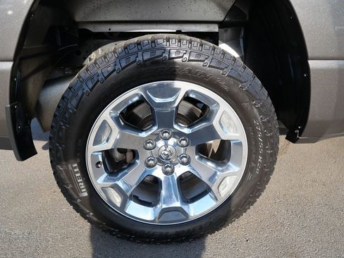 Used 2020 RAM 1500 Big Horn AWD/4WD image 32