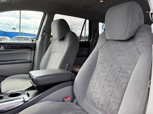 Used 2015 Buick Enclave Convenience FWD image 10