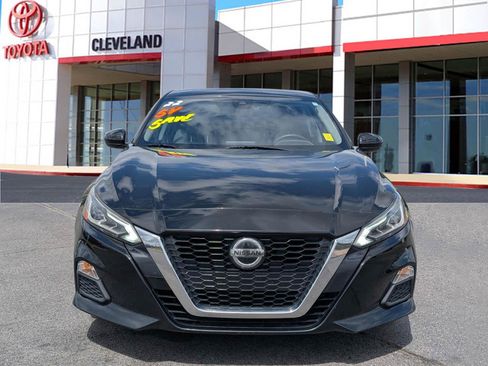 Used 2022 Nissan Altima 2.5 SV image 3