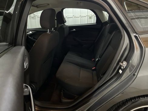 Used 2017 Ford Focus SE image 16